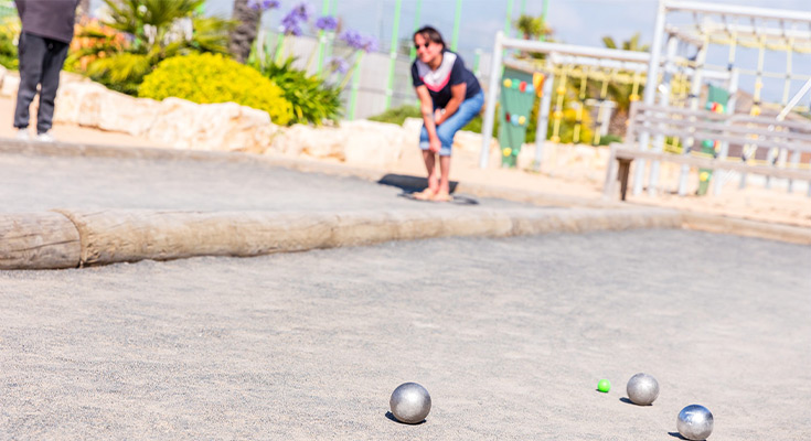 activité pétanque au boulodrome du camping Le Clarys Plage