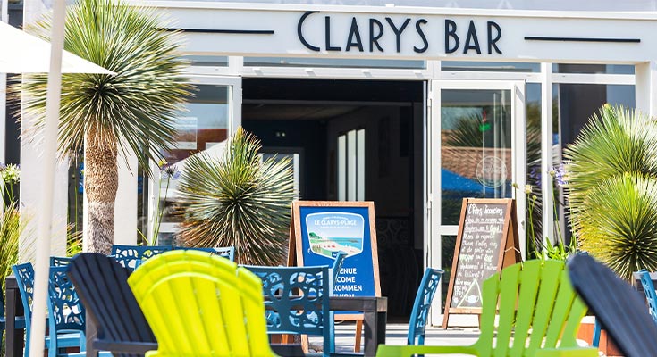 façade du Clarys Bar