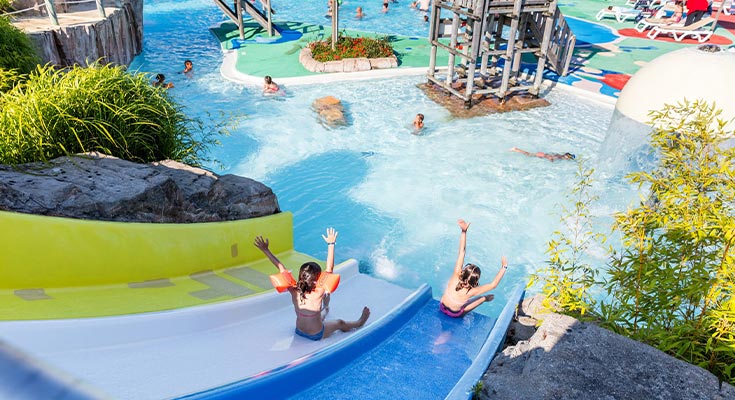 toboggan du parc aquatique du camping Le Clarys Plage