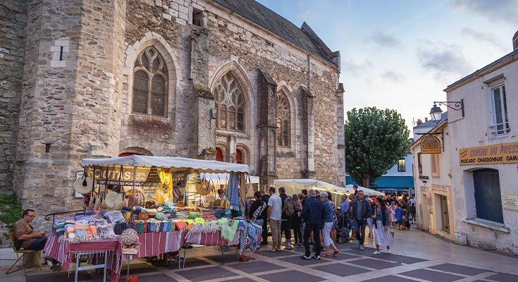 marché à Saint Gilles-Croix-de-Vie en Vendée