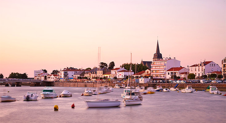 coucher de soleil sur le port de Saint-Gilles-Croix-de-Vie