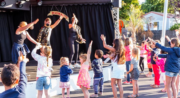 spectacle pour enfants au camping Le Clarys Plage