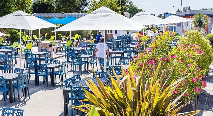 Terrasse du point restauration du camping