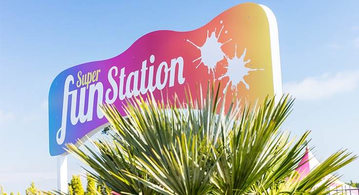 L'entrée de la zone Super Fun Station